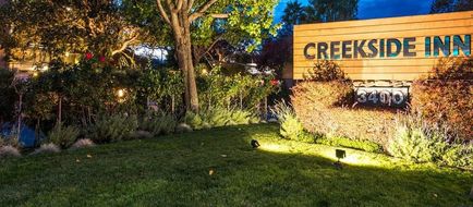Creekside Inn Exterior