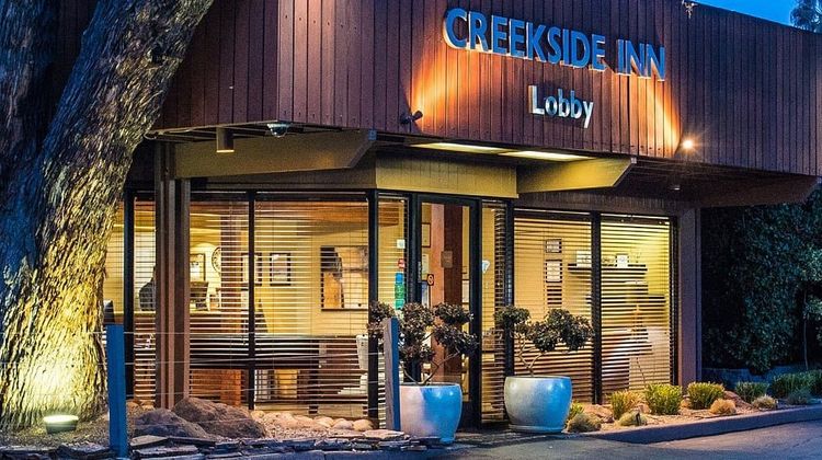 Creekside Inn Lobby