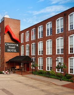 Craddock Terry Hotel