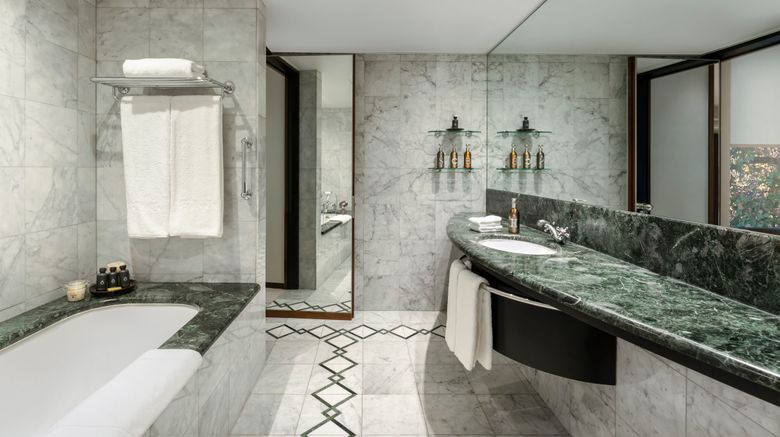 <b>COMO The Halkin Room</b>. Images powered by <a href="https://www.leonardoworldwide.com/" title="Leonardo Worldwide" target="_blank">Leonardo</a>.