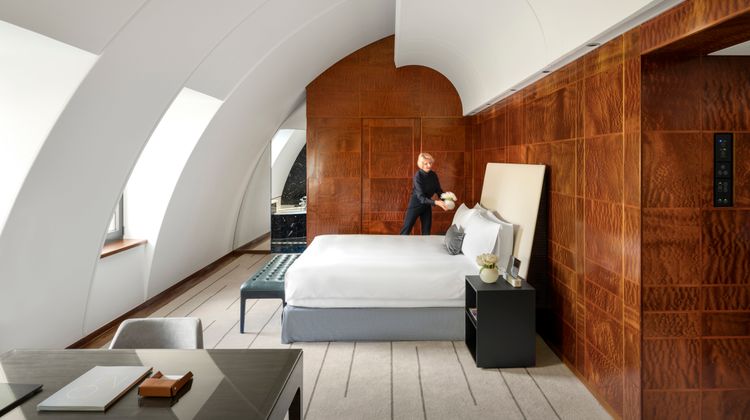 COMO The Halkin Suite