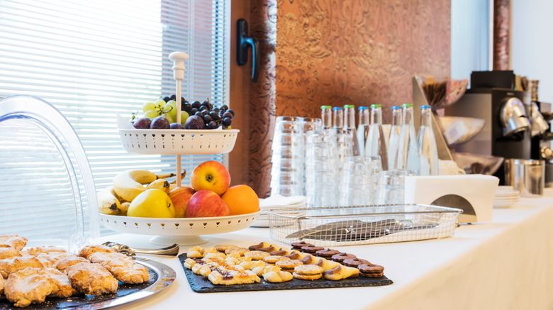 <b>Hotel Internazionale Bellinzona Meeting</b>. Images powered by <a href="https://www.leonardoworldwide.com/" title="Leonardo Worldwide" target="_blank">Leonardo</a>.