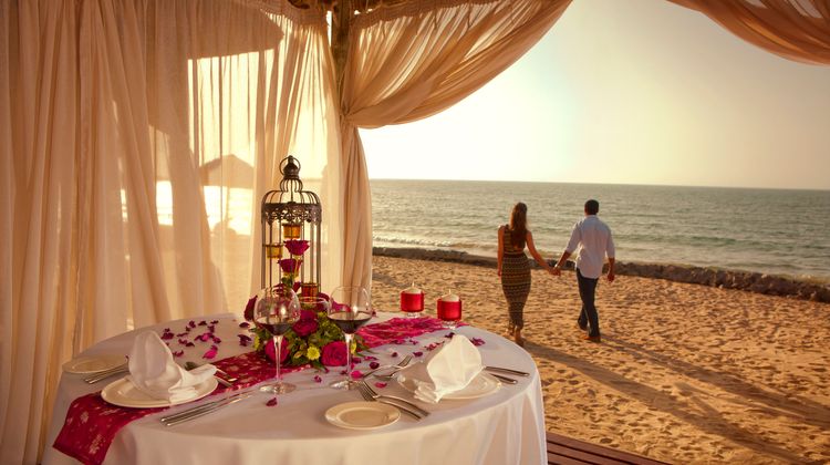 The Cove Rotana Resort Restaurant