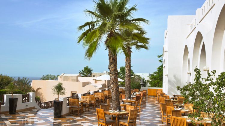 The Cove Rotana Resort Restaurant