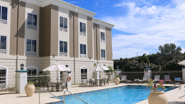 <b>Holiday Inn Express Hotel & Suites Pool</b>. Images powered by <a href="https://www.leonardoworldwide.com/" title="Leonardo Worldwide" target="_blank">Leonardo</a>.