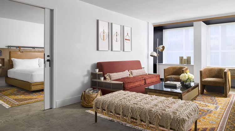 Yours Truly DC Suite