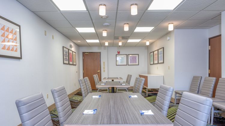 Holiday Inn Express Thornburg Meeting