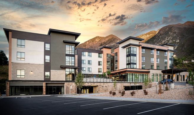 Courtyard Salt Lake City Cottonwood Exterior