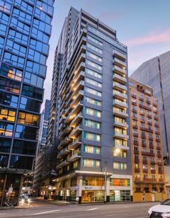 Brady Apartment Hotel Flinders Street