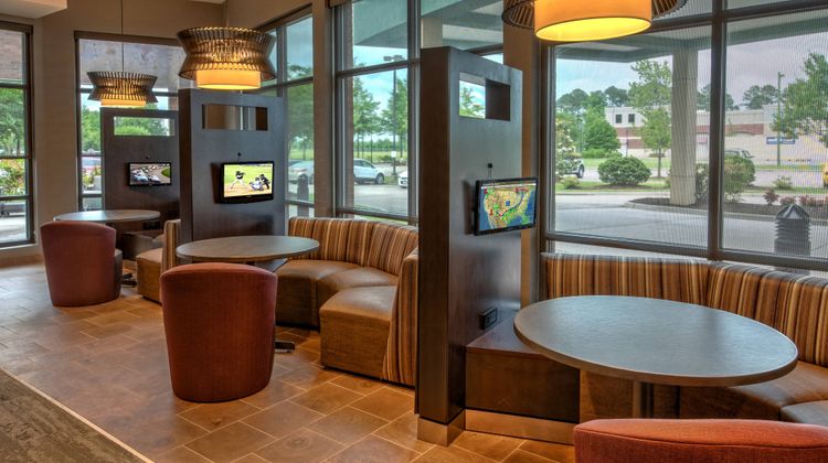 Courtyard Marriott Newport News Airport Restaurant