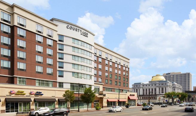 Courtyard by Marriott Newark Downtown Exterior
