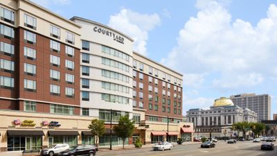 Courtyard by Marriott Newark Downtown
