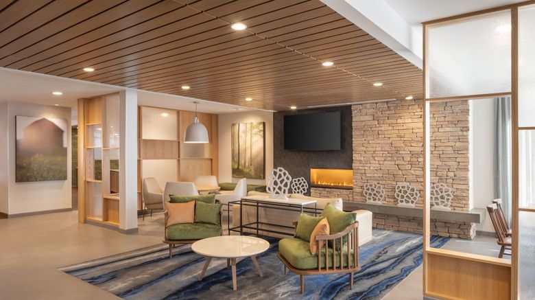 <b>Fairfield Inn & Suites Fresno N/Shaw Ave Lobby</b>. Images powered by <a href="https://www.leonardoworldwide.com/" title="Leonardo Worldwide" target="_blank">Leonardo</a>.