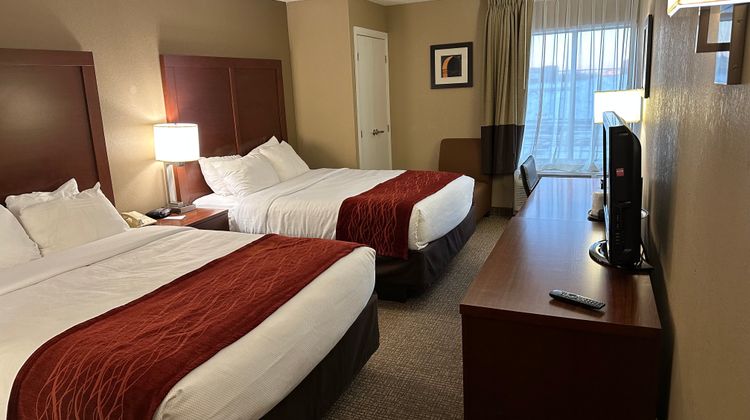 Holiday Inn Express & Suites Room
