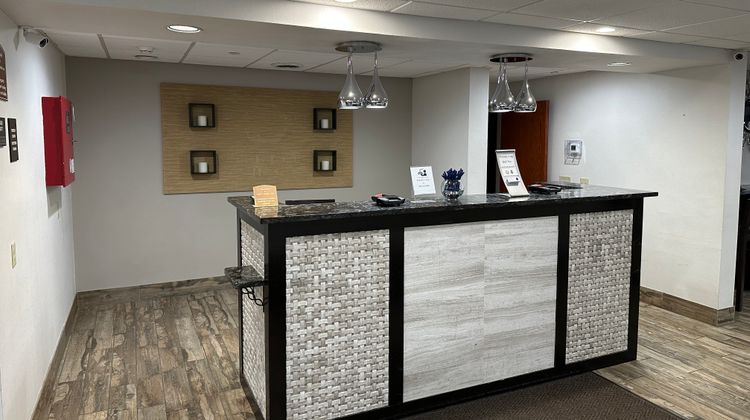 Holiday Inn Express & Suites Lobby
