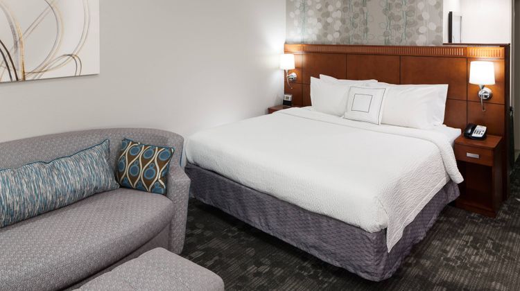 Courtyard Miami at Dolphin Mall Room
