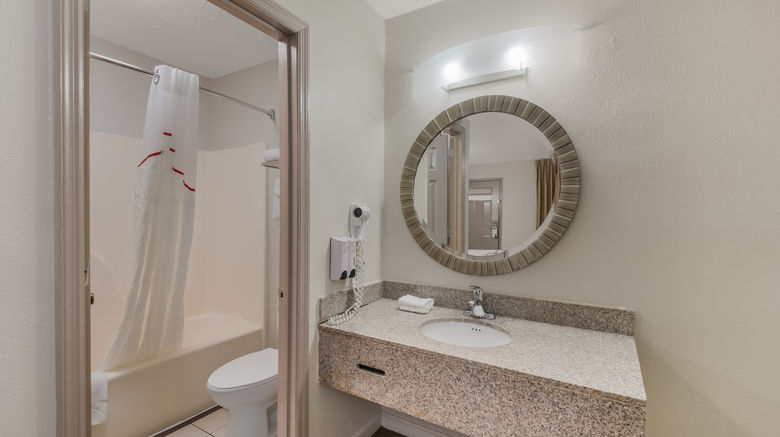 <b>Red Roof Inn Crossville Room</b>. Images powered by <a href="https://www.leonardoworldwide.com/" title="Leonardo Worldwide" target="_blank">Leonardo</a>.