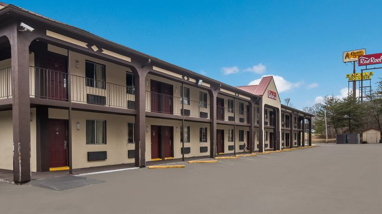 <b>Red Roof Inn Crossville Exterior</b>. Images powered by <a href="https://www.leonardoworldwide.com/" title="Leonardo Worldwide" target="_blank">Leonardo</a>.