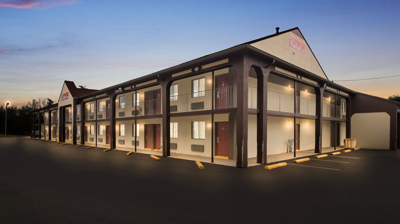 <b>Red Roof Inn Crossville Exterior</b>. Images powered by <a href="https://www.leonardoworldwide.com/" title="Leonardo Worldwide" target="_blank">Leonardo</a>.