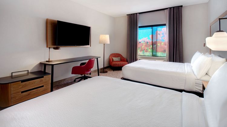 Fairfield Inn-Suites Lancaster Palmdale Room