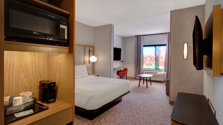 Fairfield Inn-Suites Lancaster Palmdale Suite