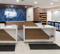 Holiday Inn Express Suites Moose Jaw Lobby