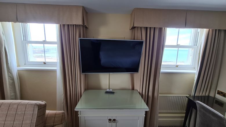 <b>St George's Hotel Room</b>. Images powered by <a href="https://www.leonardoworldwide.com/" title="Leonardo Worldwide" target="_blank">Leonardo</a>.