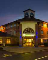 Holiday Inn Express Warwick