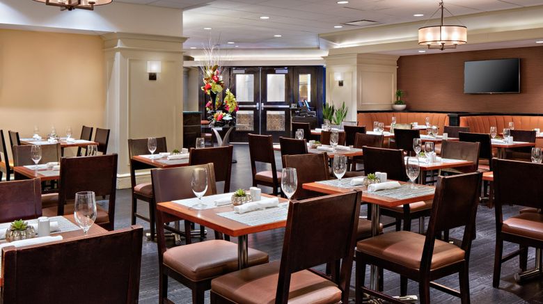 <b>Sheraton New York Times Square Hotel Restaurant</b>. Images powered by <a href="https://www.leonardoworldwide.com/" title="Leonardo Worldwide" target="_blank">Leonardo</a>.