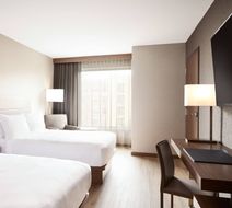 AC Hotel by Marriott Atlanta Perimeter Room