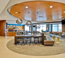 SpringHill Suites Cincinnati Arpt South Lobby