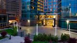Courtyard Montreal Downtown Exterior
