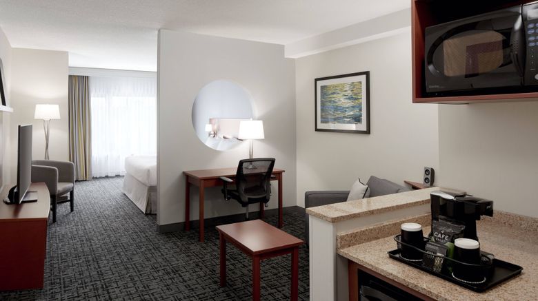 <b>Fairfield Inn & Suites Montreal Airport Suite</b>. Images powered by <a href="https://www.leonardoworldwide.com/" title="Leonardo Worldwide" target="_blank">Leonardo</a>.