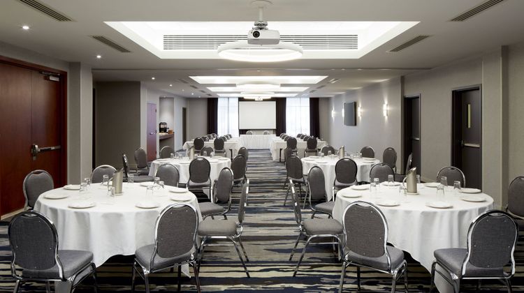 Fairfield Inn & Suites Montreal Airport Meeting
