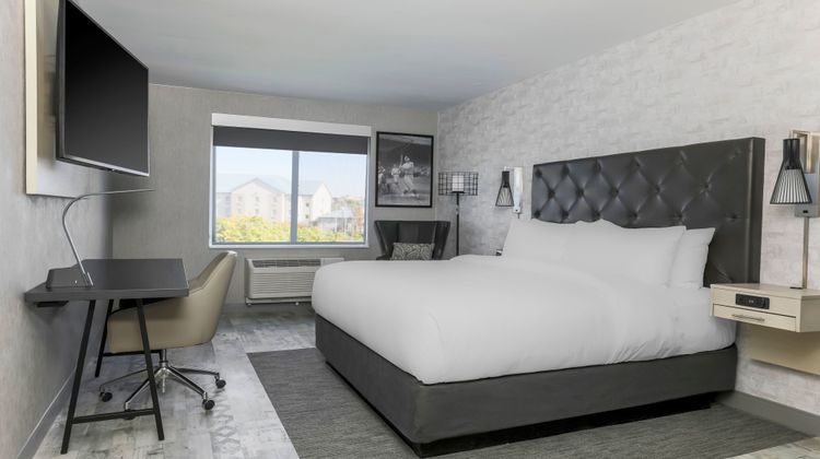 Four Points by Sheraton Downtown Room