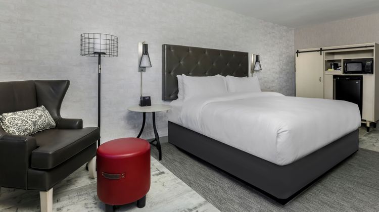 Four Points by Sheraton Downtown Room