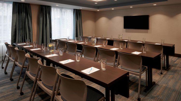 Fairfield Inn & Suites Montreal Downtown Meeting