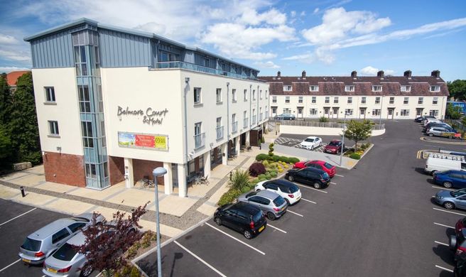 Belmore Court Motel Exterior