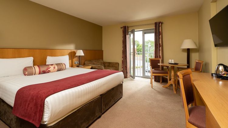 Belmore Court Motel Room