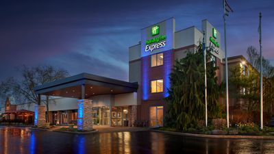 Holiday Inn Express Akron NW-Fairlawn
