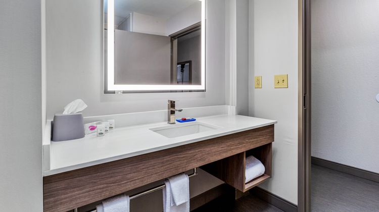 Holiday Inn Express New Albany Room