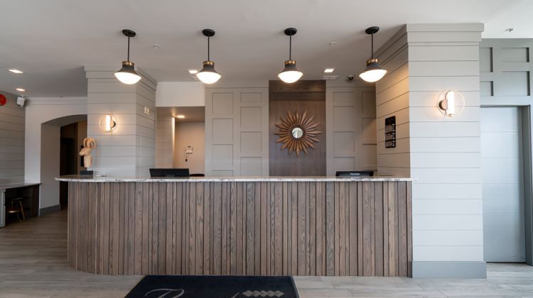 Prestige Vernon Lodge & Conference Ctr Lobby