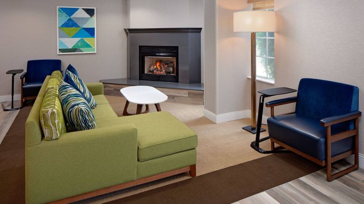 Residence Inn Tysons Corner Mall Lobby