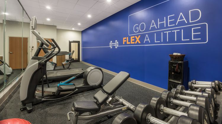 Holiday Inn Express & Suites Perry Health Club