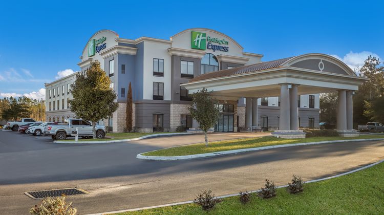 Holiday Inn Express & Suites Perry Exterior