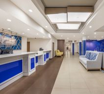 Holiday Inn Express & Suites Perry Lobby