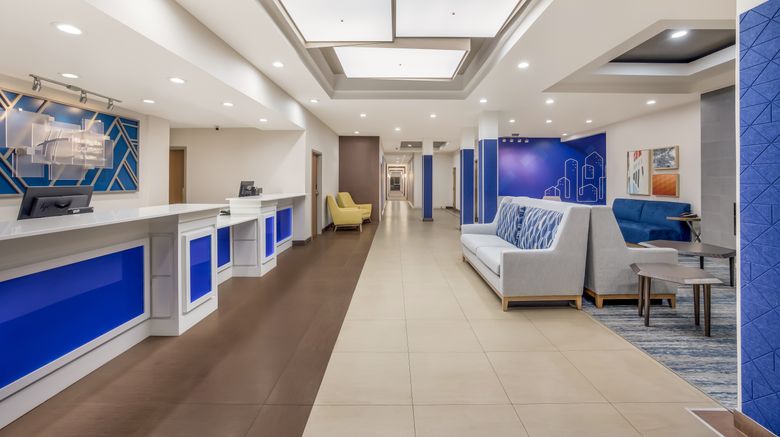 <b>Holiday Inn Express & Suites Perry Lobby</b>. Images powered by <a href="https://www.leonardoworldwide.com/" title="Leonardo Worldwide" target="_blank">Leonardo</a>.