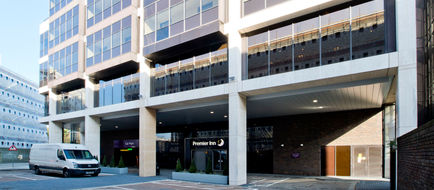 Premier Inn London Chiswick Exterior