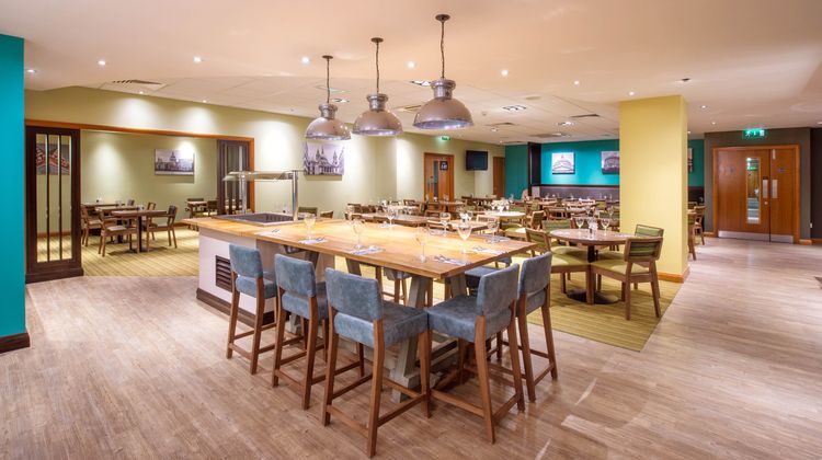 Premier Inn London City (Tower Hill) Restaurant
