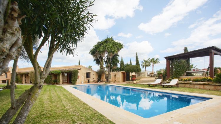 Hotel La Reserva Rotana Pool